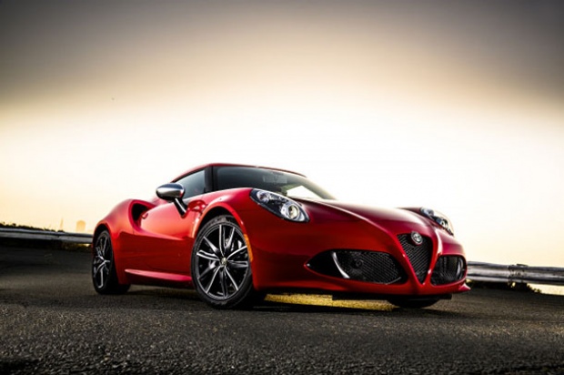 เผย Alfa Romeo ทำตลาด 4C รุ่นใหม่แน่