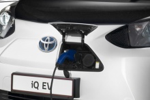 Toyota ชี้รถพลังไฟฟ้าระยะใกล้มีต้นทุนถูกกว่ารถไฮบริด