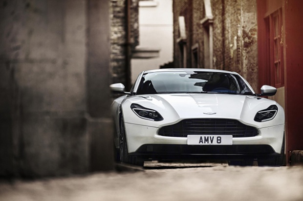 Aston Martin DB11 จะใช้เครื่องยนต์วี8 ทวินเทอร์โบของ AMG