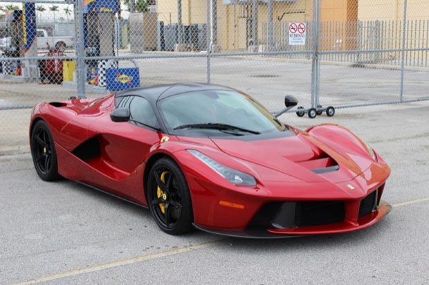 มหาเศรษฐียื่นฟ้อง Ferrari หมิ่นประมาท หลังถูกปฏิเสธไม่ให้ซื้อ LaFerrari