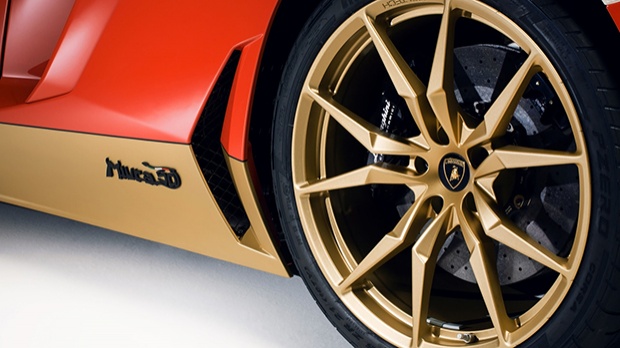 Lamborghini ซูเปอร์คาร์รุ่นพิเศษฉลอง 50 ปี “Miura”