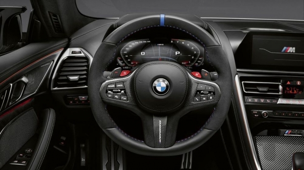 BMW M8 จัดแต่งคาร์บอนไฟเบอร์เต็มคัน