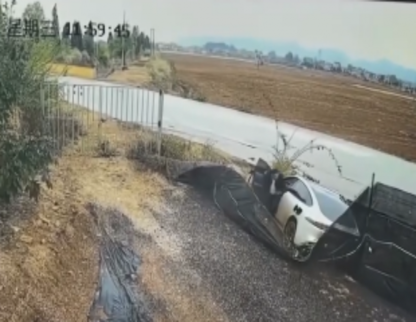 จีนไม่เอาแล้ว รถที่จับประตูซ่อน ปี2027 สั่งแบนทุกรุ่น