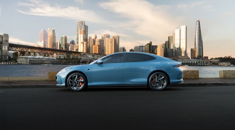 MG IM5 รถไฟฟ้าตัวตึง! วิ่งไกล 860 กม. ชาร์จไว 18 นาทีจบ!